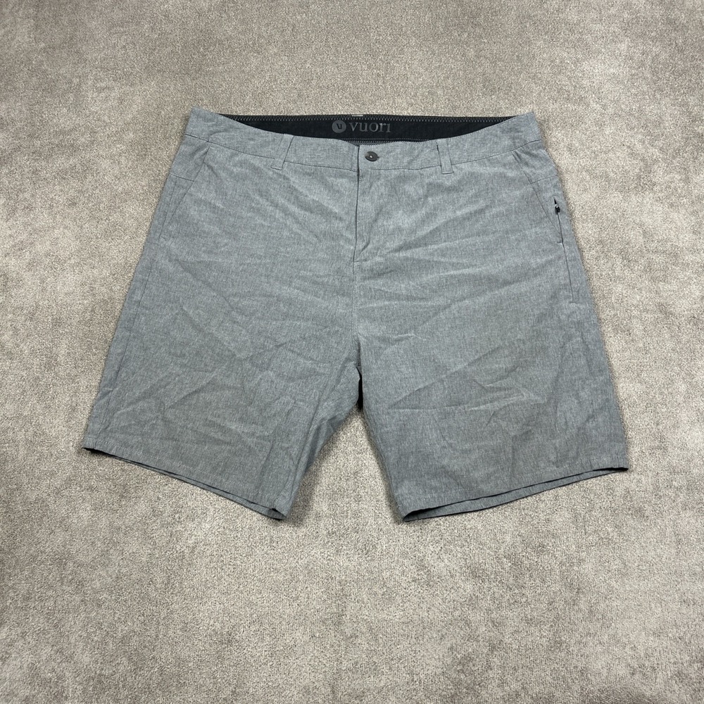 Vuori Aim Shorts Mens 38 9" Charcoal Gray Performance Chino Hybrid Stretch